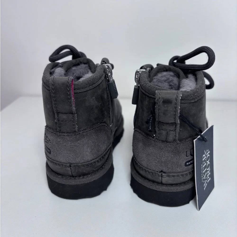 UGG Neumel II Weather Black Lace Up Suede Leather Winter Boots Unisex Kid’s 9